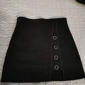 Söt kjol från en koreansk märke köptes från yesstyle! Använd bara 1 gång