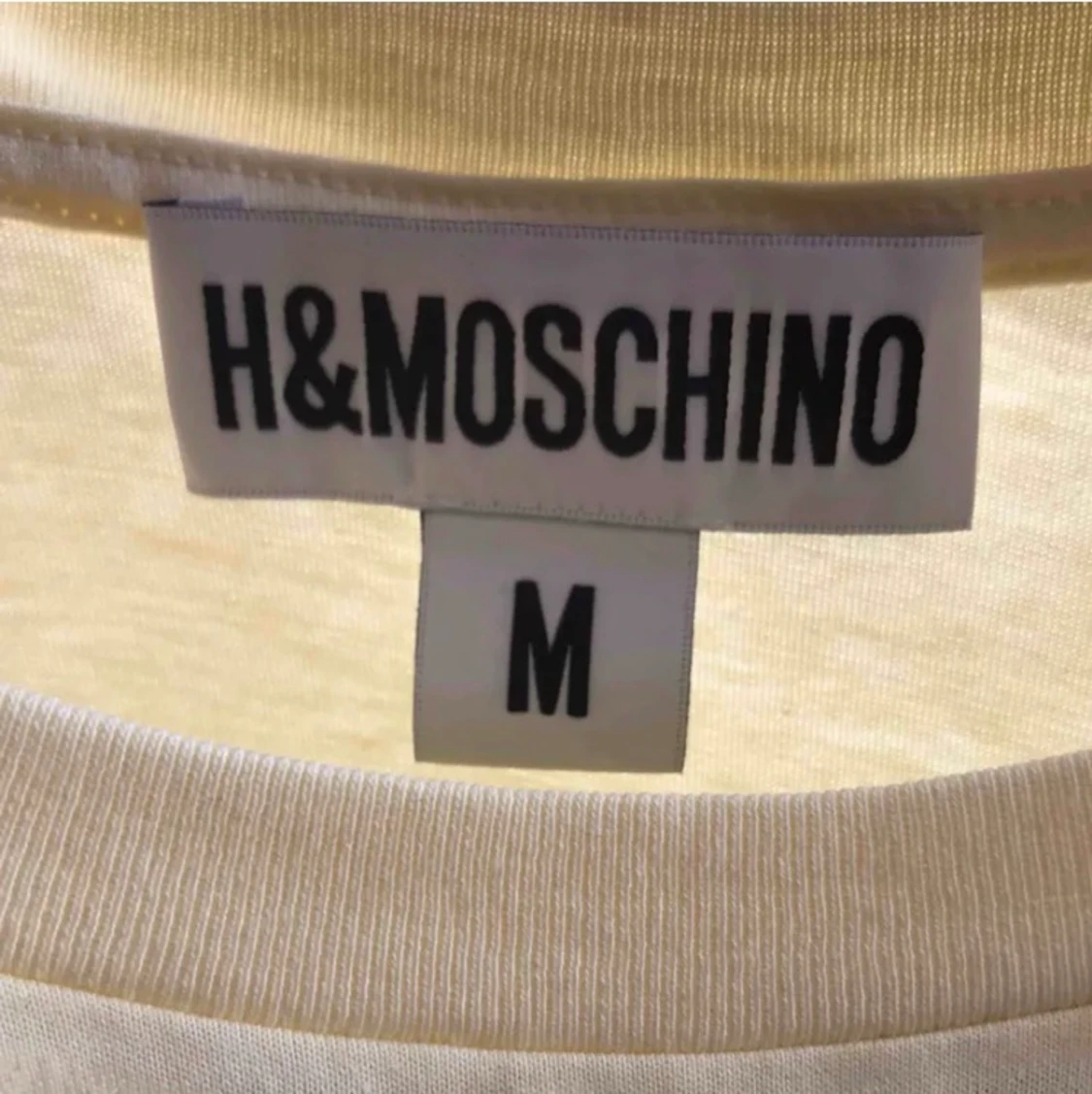 Moschino t-shirt  - 91