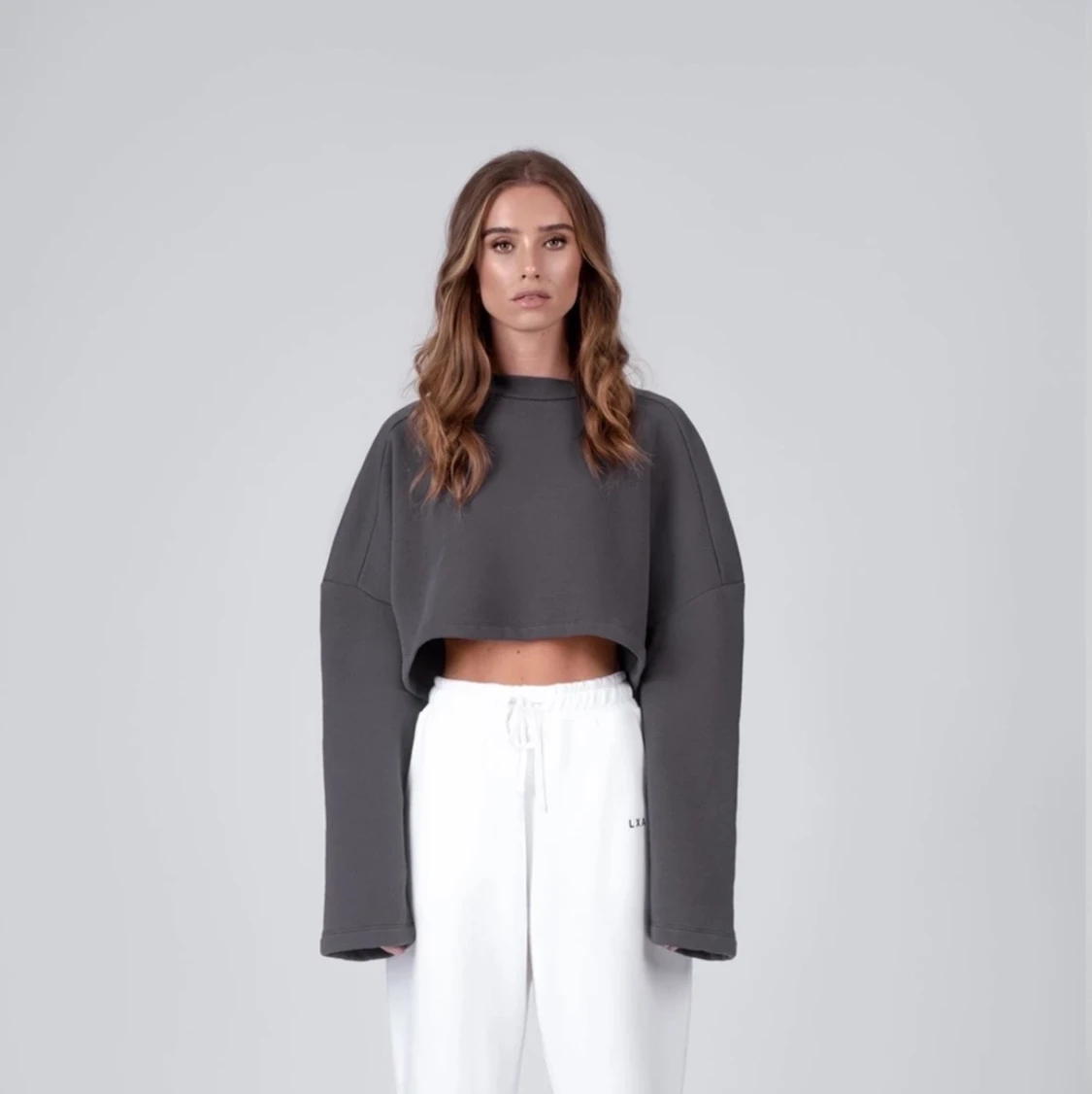 LXA cropped sweatshirt 01 dark gray