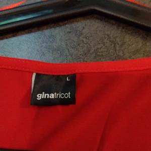 Blus  - Röd blus storlek L