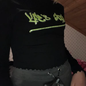 Nej - Storlek:oklart tror xs 🤍från:H&M🤍 PRIS: 20kr🤍