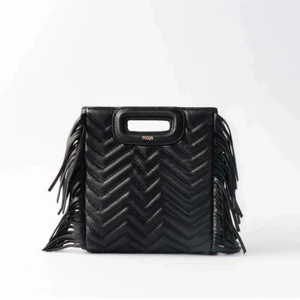 Maje väska - Säljer min fina maje väska som är köpt för 2500 från NK.💕 Den har en slitning på väskan, skickar gärna bild på det privat❤️