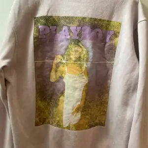 Så fet oversize sweatshirt från playboy ! 