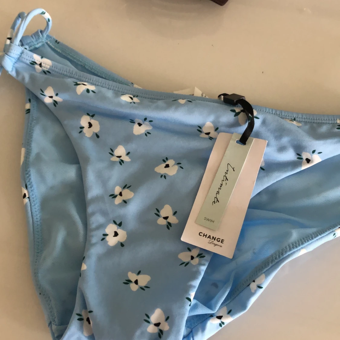 Helt ny bikiniunderdel  - 91