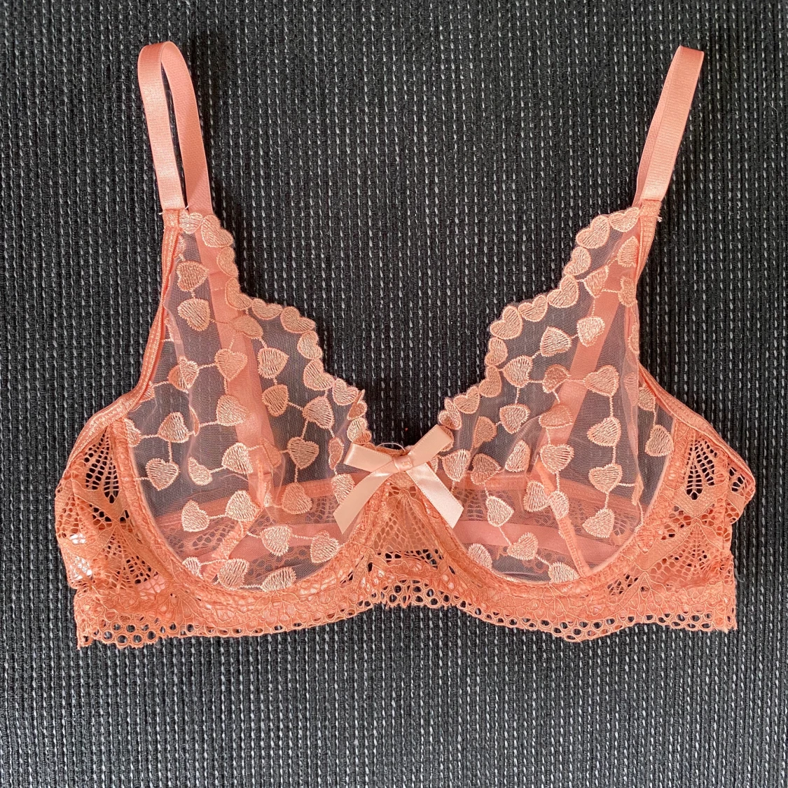 Oanvänd spetsbh strl ~ 75B