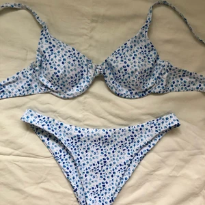Shein bikini  - Helt ny shein bikini, endast provad. Storlek L men passar även en M. 100kr + frakt💗