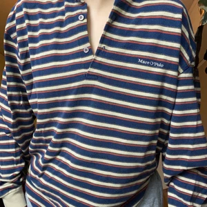 Randig tröja  - Långärmad polo tröja från 90-talet. Mötas eller frakt mot avgift 