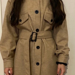 Kappa - Från SHEIN, köpte för 350kr. Har använt tre gånger bara och gillar den inte mer och har inga plats för den längre. 