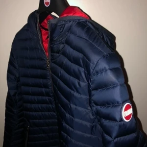 Colmar jacka   - Storlek 16 y nypris 3500 kr mitt pris 700kr hör av er vid frågor 