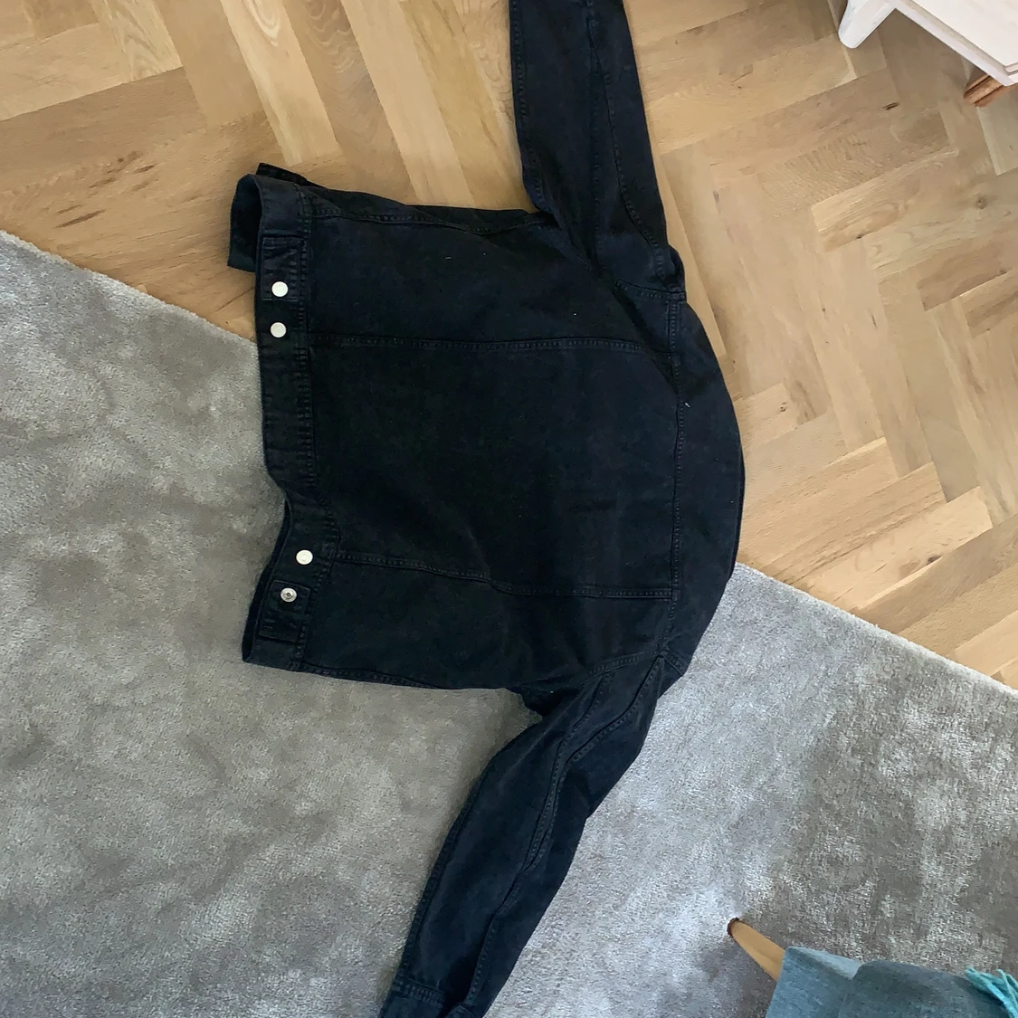 Svart jeansjacka från weekday