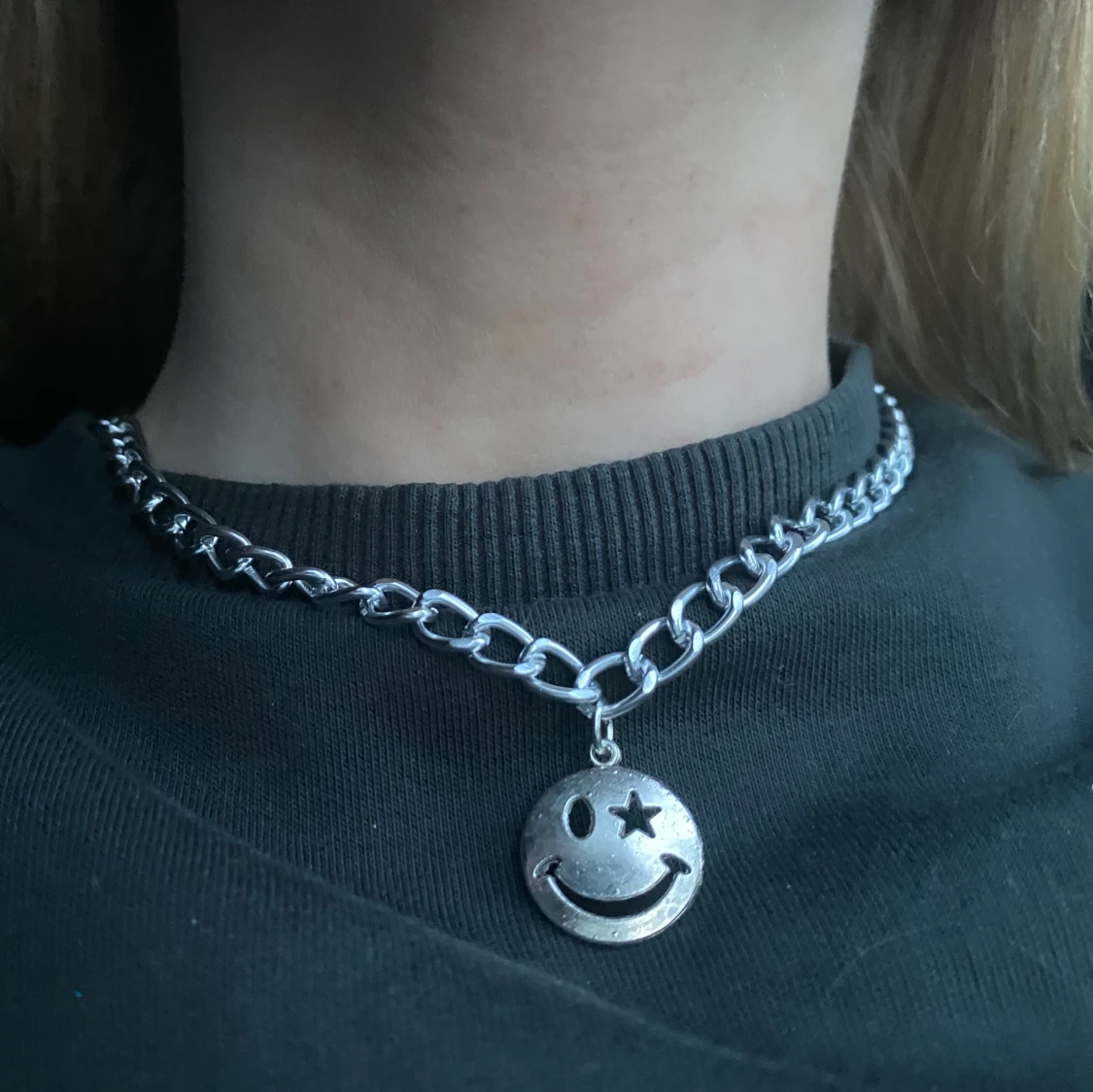 Handgjort halsband  - 90