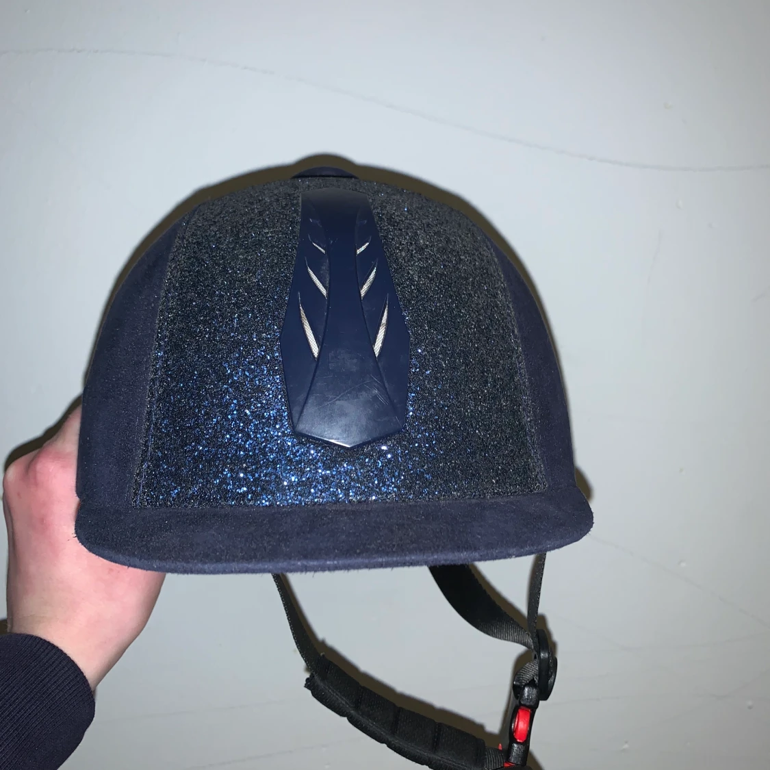 En ridhjälm, stk 52-54