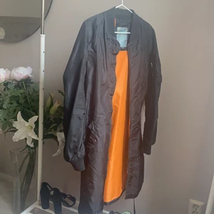 Alpha industries jacket  - A medium size alpha industries long jacket in black.