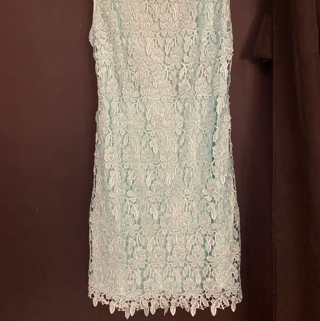 Turkos klänning med spets - 90