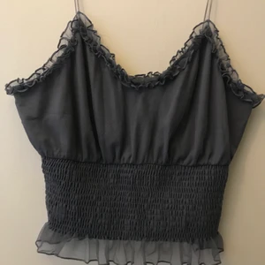 Singoalla tröja  - Blå singoalla topp, storlek L, super gullig och skön 