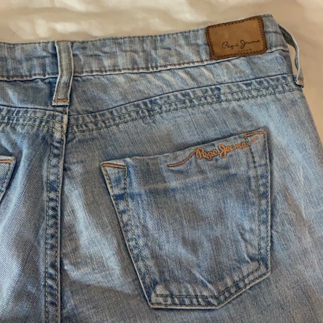 Lågmidjade jenas - 91