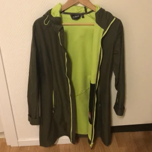 Cmp  - Grön outdoor jacka i storlek M