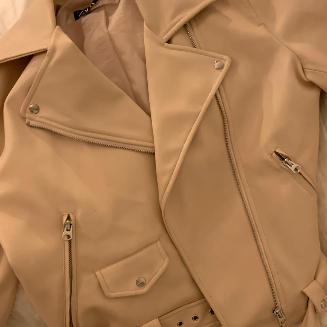 Zara skinnjacka  - 91