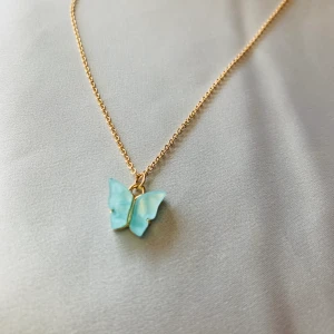 Fjärils halsband  - 😍😍
