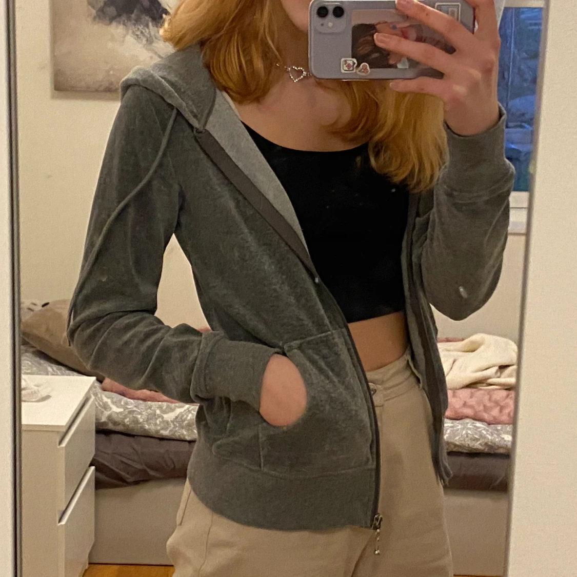 Grå tröja i velour - 90