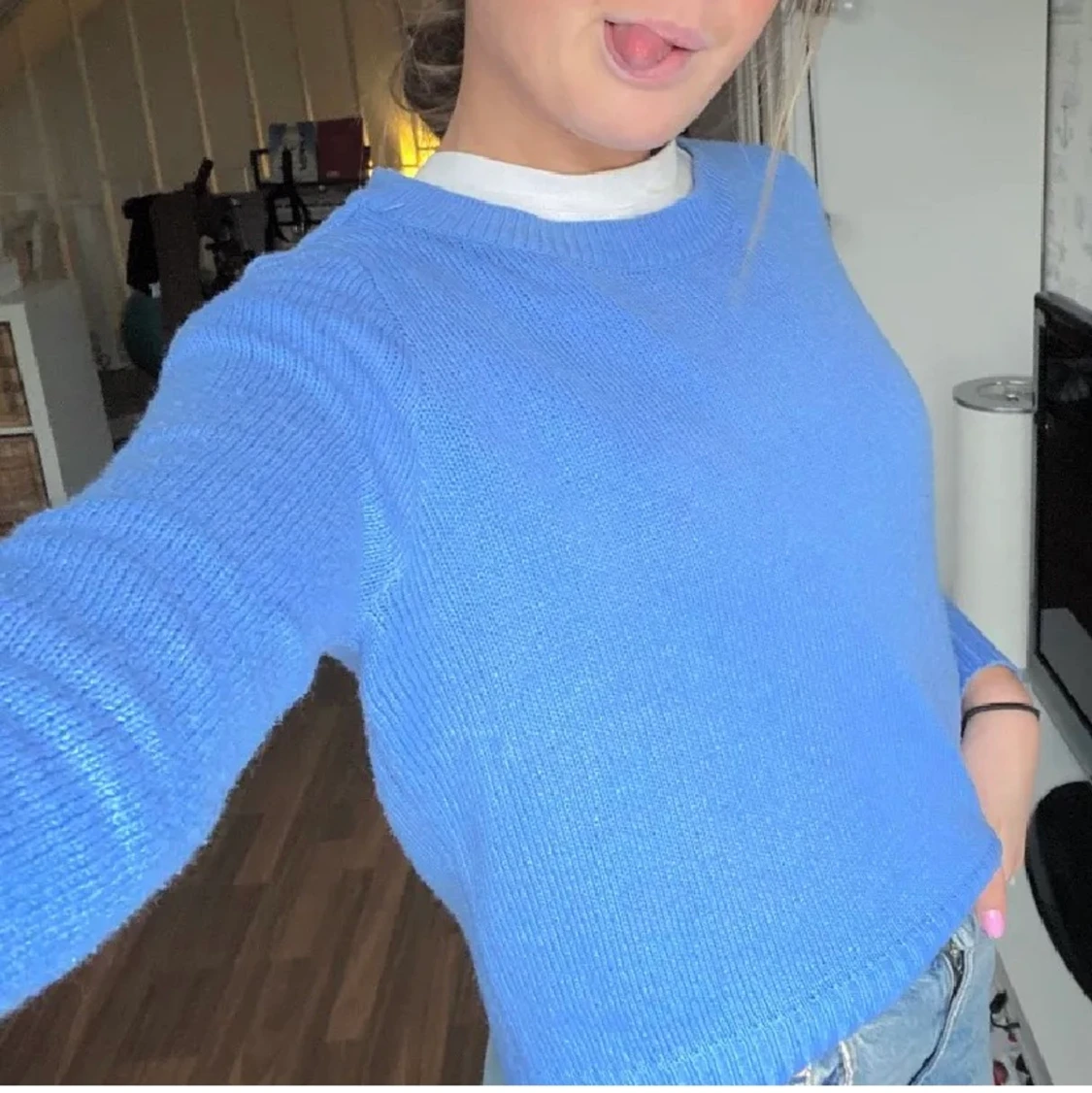 Blå stickad tröja ✌🏼✌🏼 - 90
