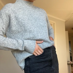 Stickad tröja från uniqlo - Frakten ingår! Helt i nyskick