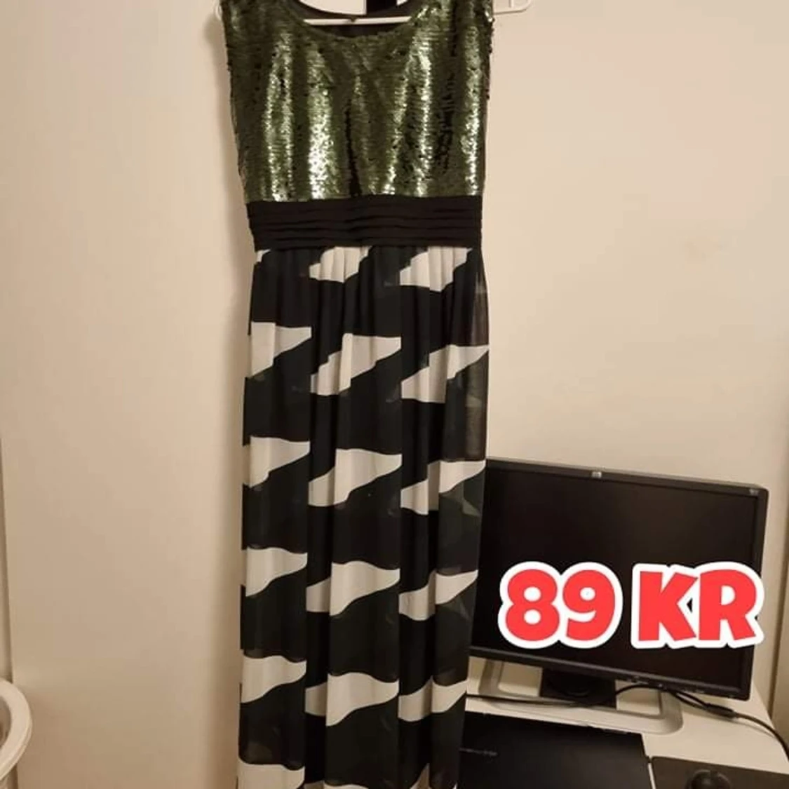 Sequence long dress