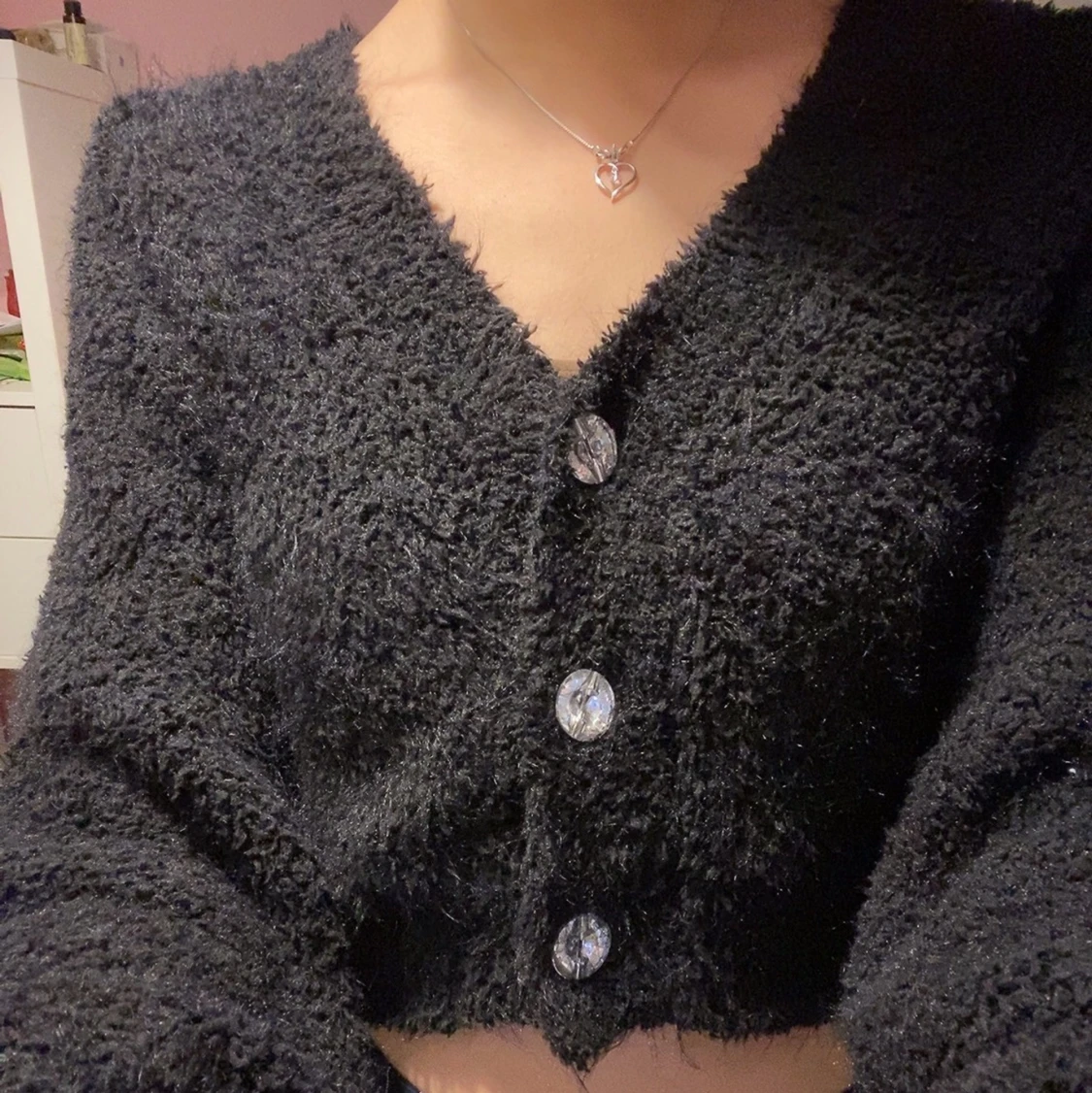 Furry svart kofta med diamanter - 90