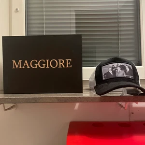 Maggoire keps - Helt ny, råka köpa 2 så säljer den ena, helt oavänd