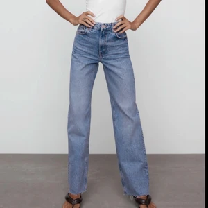 zara jeans  - Full lenght, wide leg & high rise 💚 slutsålda på hemsidan