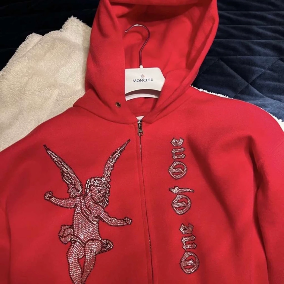 Oneofone hoodie Röd