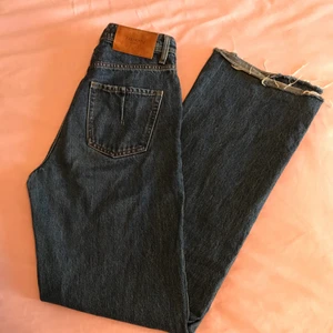Zara denim jeans  strlk 34 - Superfint skick!