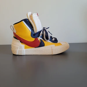 Nike sacai blazer - Bra skick, 9/10 med låda, men lådan är rätt så kras. Storlek 42