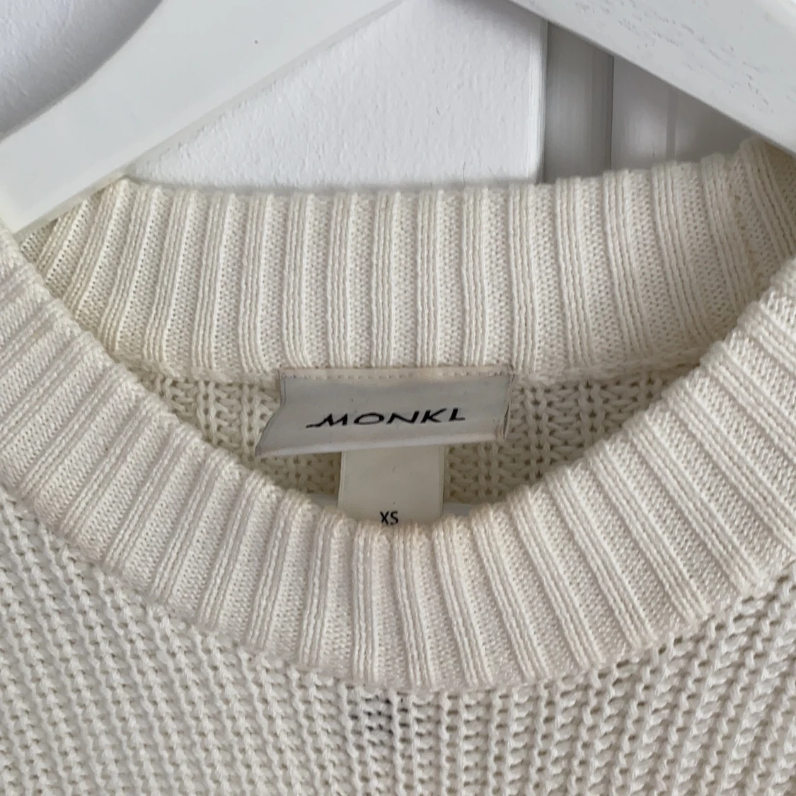 stickad tröja från monki  - 91