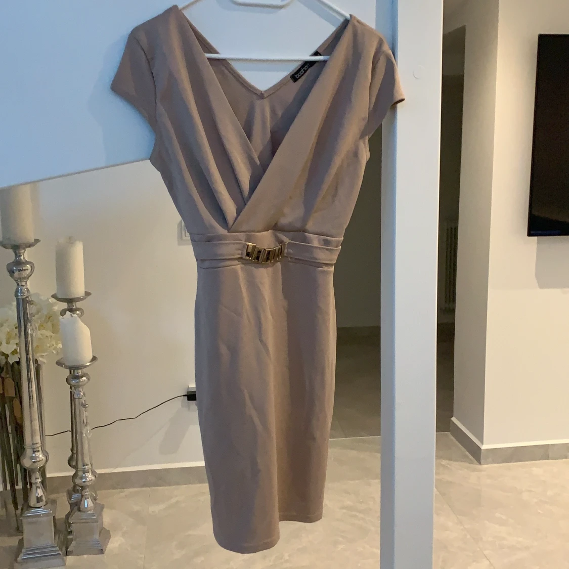 Beige klänning  - 90