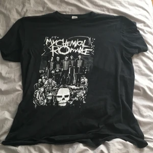 My chemical romance band tröja - Super skön , använder den inte längre 