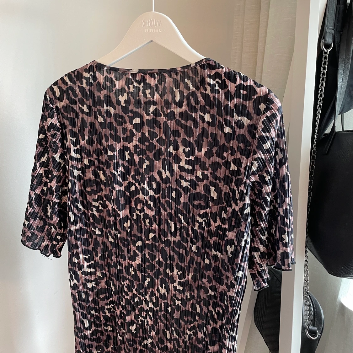 Topp med leopardprint - 90