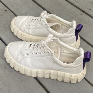 Eytys skor - Coolaste skorna, väldigt bra skick!! Nypris 1500