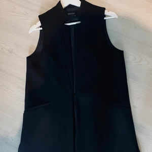 Oversized Väst fr zara  - Strl Medium nästan som ny! 