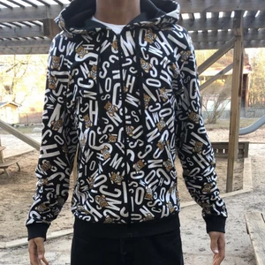 Moshino - Varan är äkta 