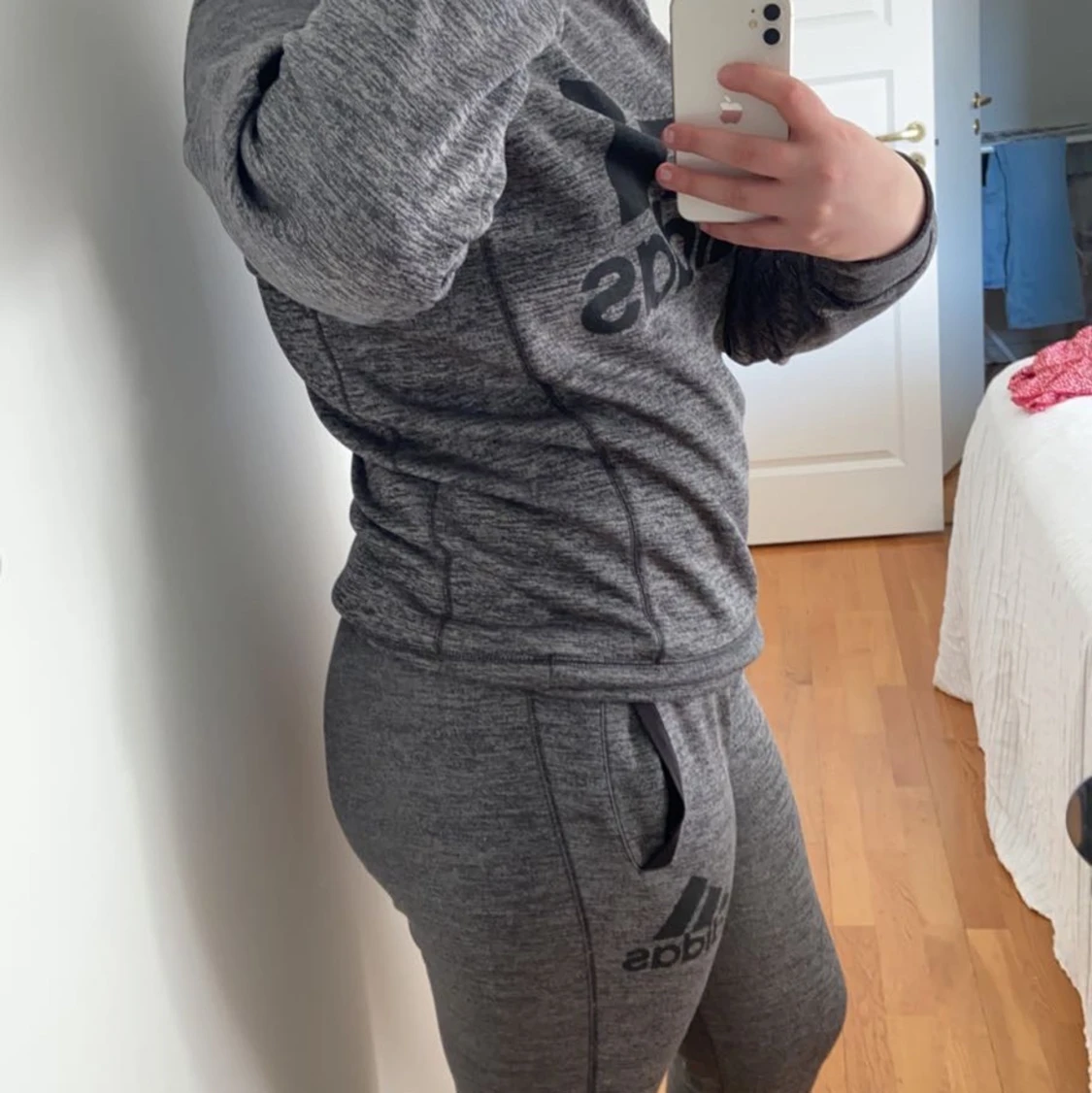 Ett adidas sett  - 91