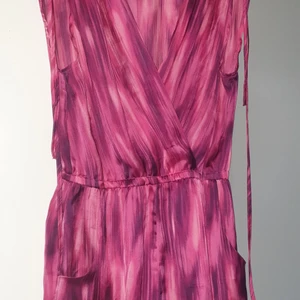 Byxdress stl S - Aldrig använd 