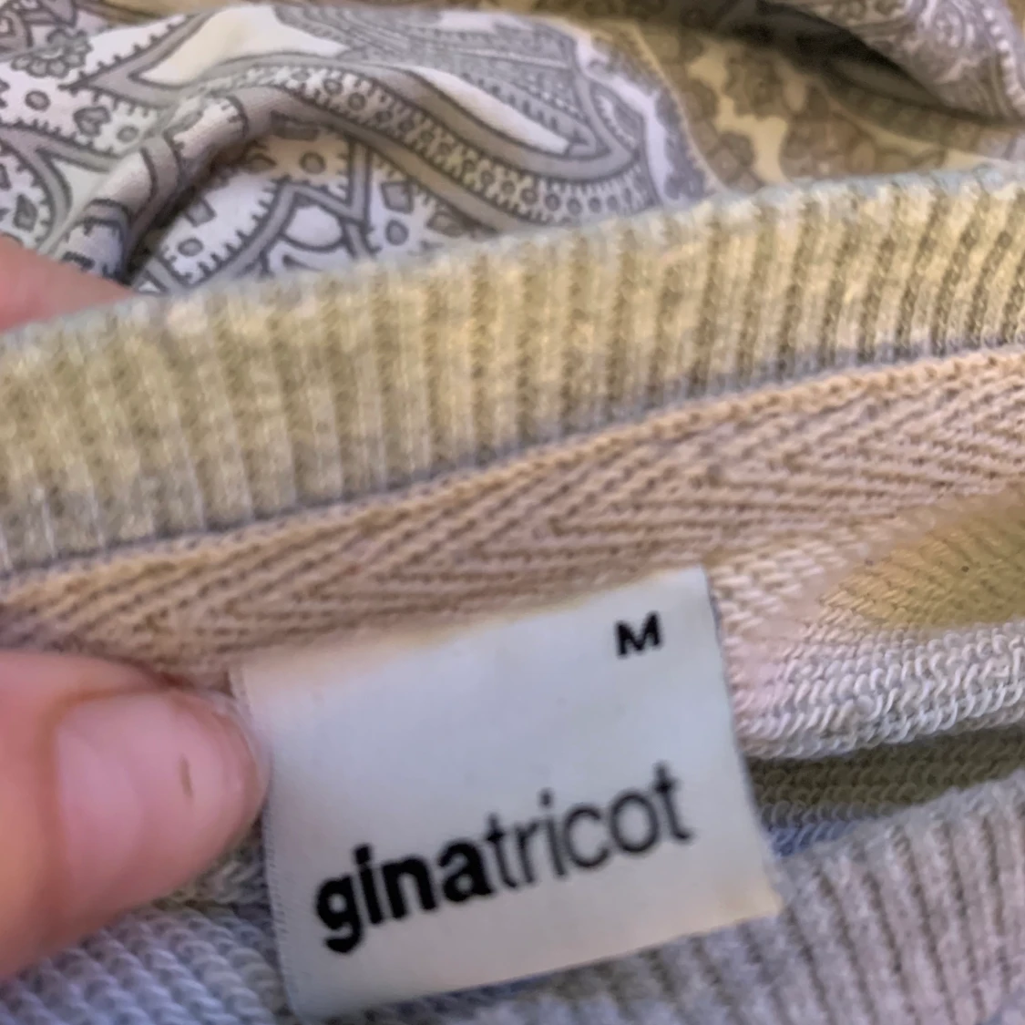 Vanlig basic tröja  - 91