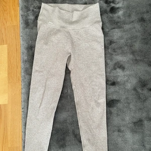 Tights från aimn - Använda fåtal gånger strl S! De är beiga från aimn 