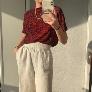 Röd leopard topp - Knappt använd! Frakt tillkommer 💕