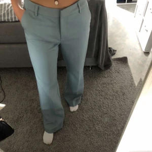 Blåa kostymbyxor  - Fina konsul byxor i blå , Köparen står för frakt ❤️