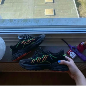 Adidas skor - Säljer dessa balla skorna från adidas, mycket bra skick.