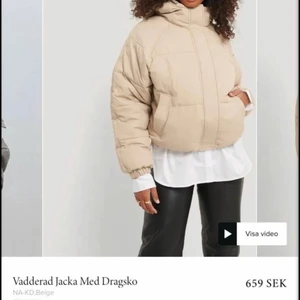 Puffer jacket Nakd - Säljer en i princip oanvänd puffer jacket i färgen beige. Strl 42. 