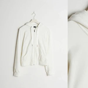 Gina tricot kofta helt oöppnad  - En helt ny Gina tricot kofta. Priset kan sänkas 