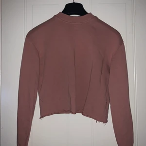 NA-KD sweater  - Säljer denna fina tröja ifrån NA-KD. Tröjan är i storlek XXS. Knappt använd🥰